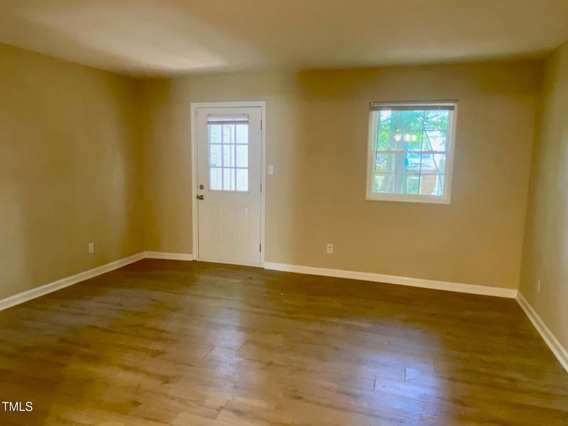 6371 New Market Way, Raleigh, NC 27615