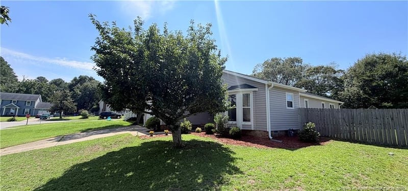 6374 Lake Trail Dr, Fayetteville, NC 28304