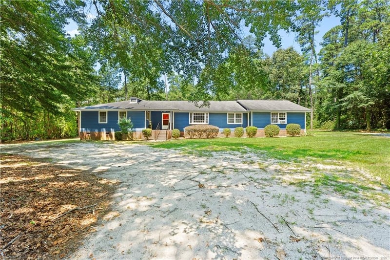 6375 Bingham Pl, Fayetteville, NC 28304