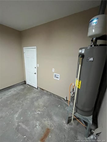 6377 Lake Traill Dr, Fayetteville, NC 28304