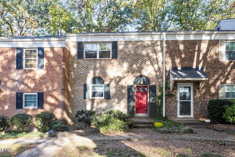 6379 New Market Way, Raleigh, NC 27615