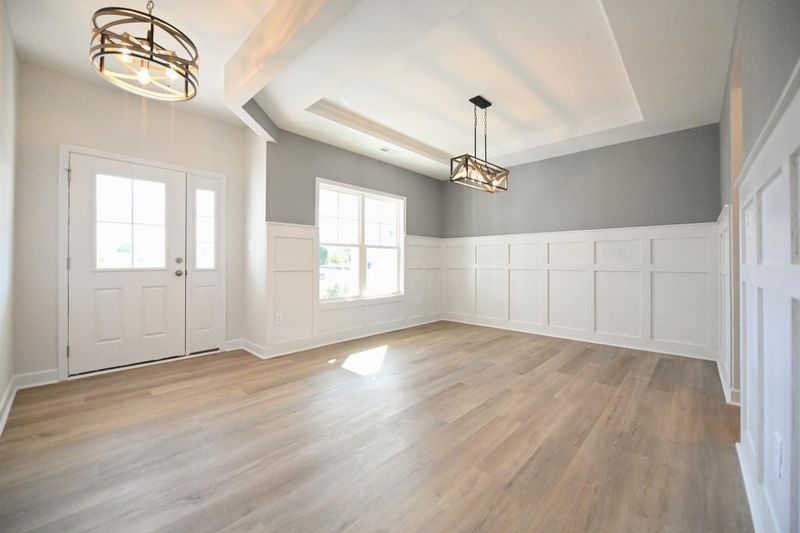 638 Amusement Dr, Hope Mills, NC 28348