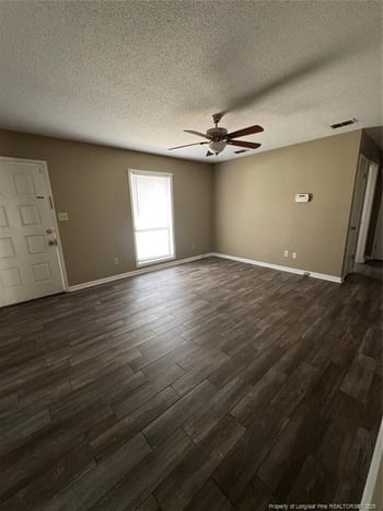 638 Mosswood Ln, Fayetteville, NC 28311