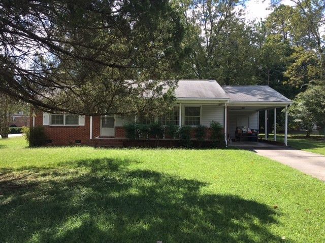 638 Starmont Dr, Durham, NC 27705