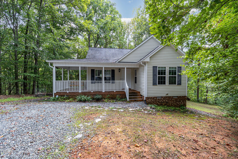 638 Waterbury Ct, Graham, NC 27253