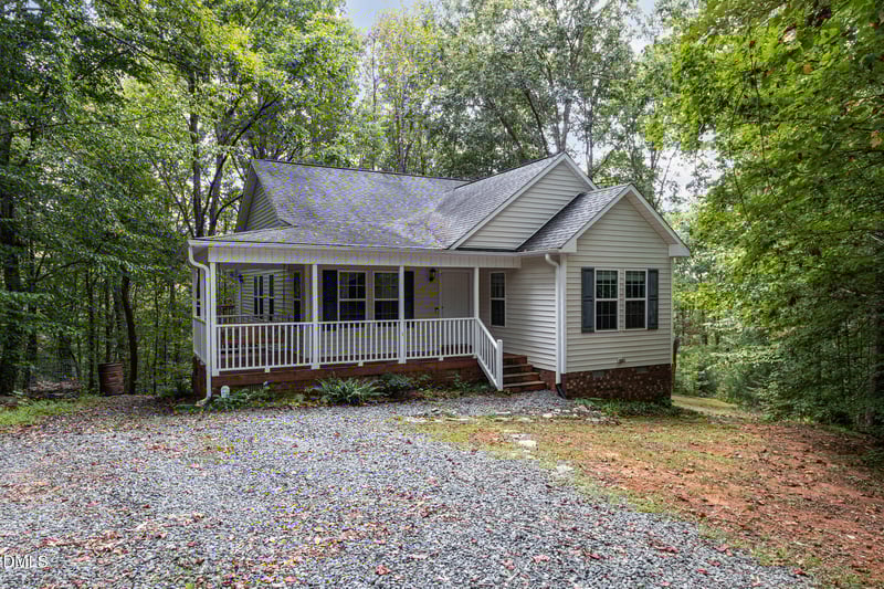 638 Waterbury Ct, Graham, NC 27253