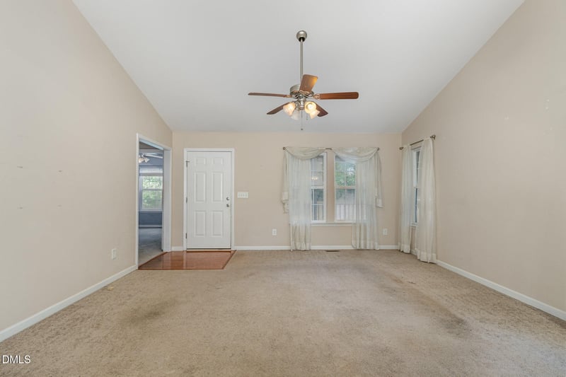 638 Waterbury Ct, Graham, NC 27253