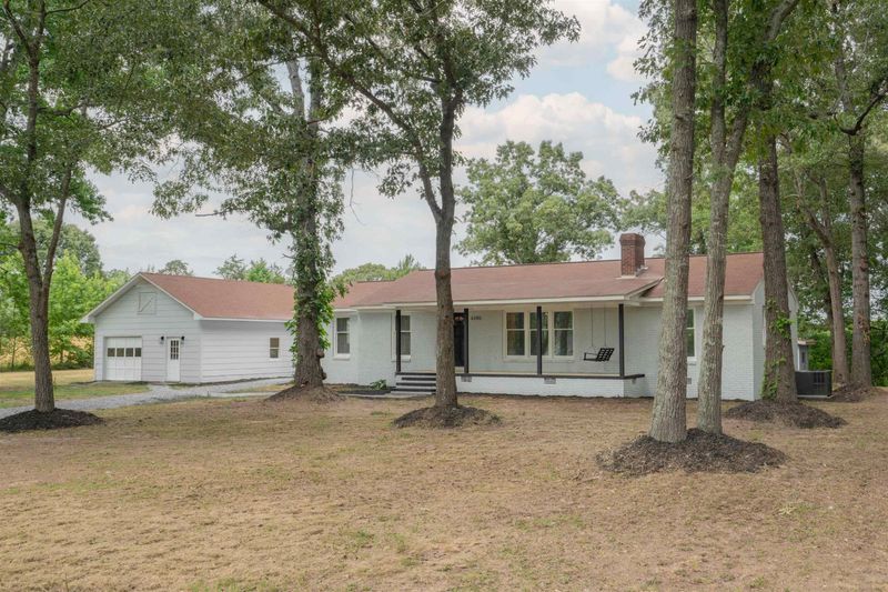 6380 Whitney Rd, Graham, NC 27253