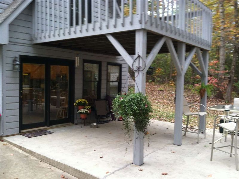 6388 Cane Creek Dr, Snow Camp, NC 27349