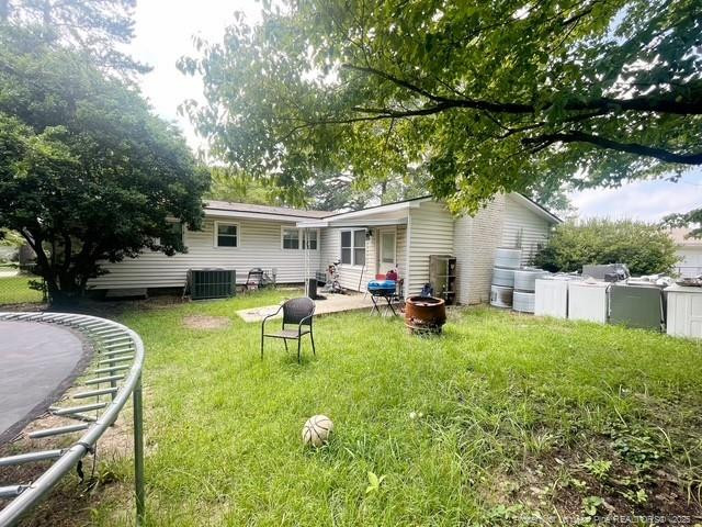 639 Berwick Dr, Fayetteville, NC 28314