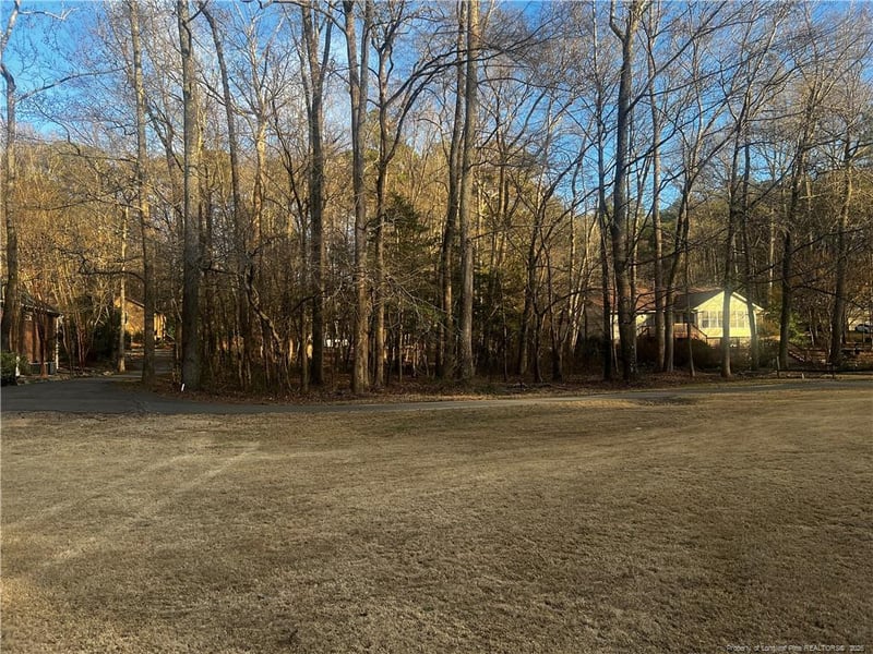 639 Chelsea Dr, Sanford, NC 27332