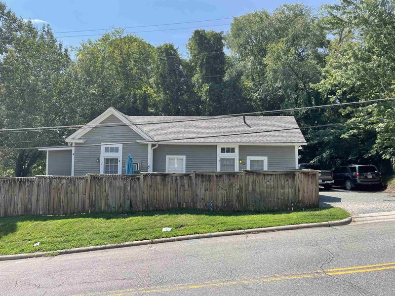 639 N Columbia St, Chapel Hill, NC 27516