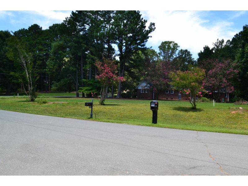 639 Hiawatha, Burlington, NC 27217