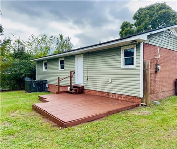 639 Woodburn Dr, Fayetteville, NC 28311