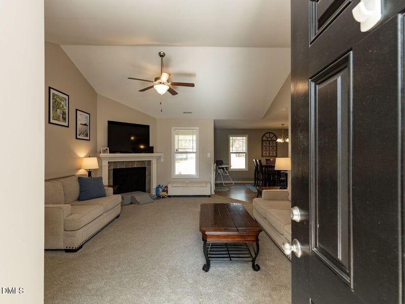 64 Everwood Dr, Four Oaks, NC 27524