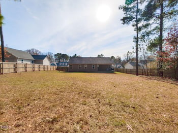 64 Everwood Dr, Four Oaks, NC 27524