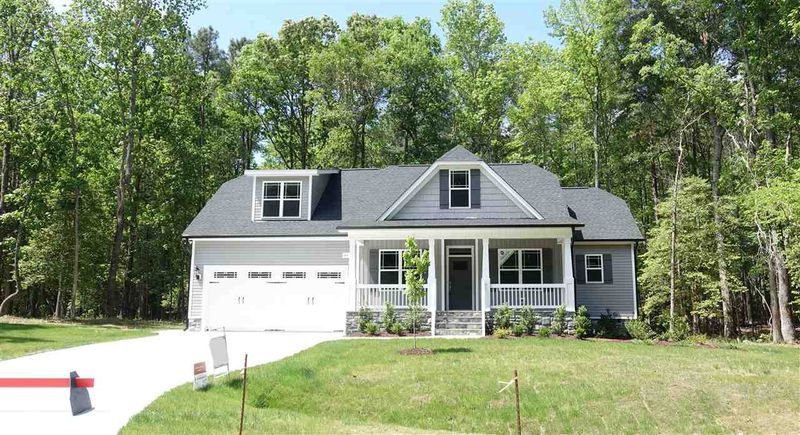 64 Farmall Dr, Smithfield, NC 27577