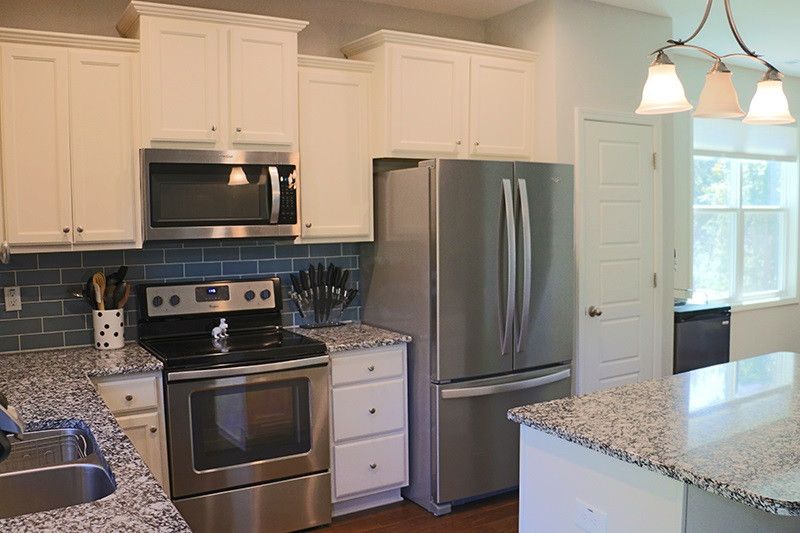 64 Forsyth Pw, Clayton, NC 27520