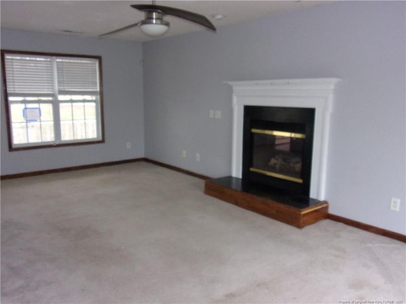 64 Honeybee Cir, Sanford, NC 27332