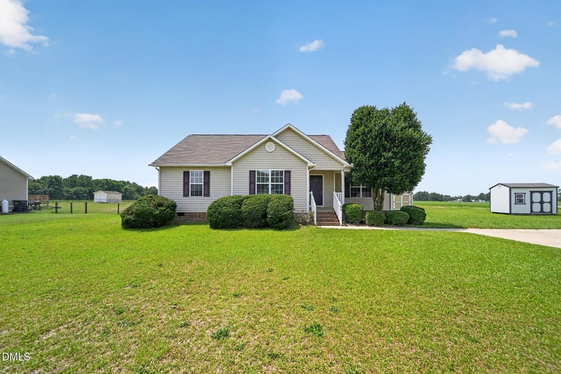 64 Jewel Ln, Four Oaks, NC 27524