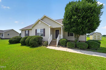 64 Jewel Ln, Four Oaks, NC 27524