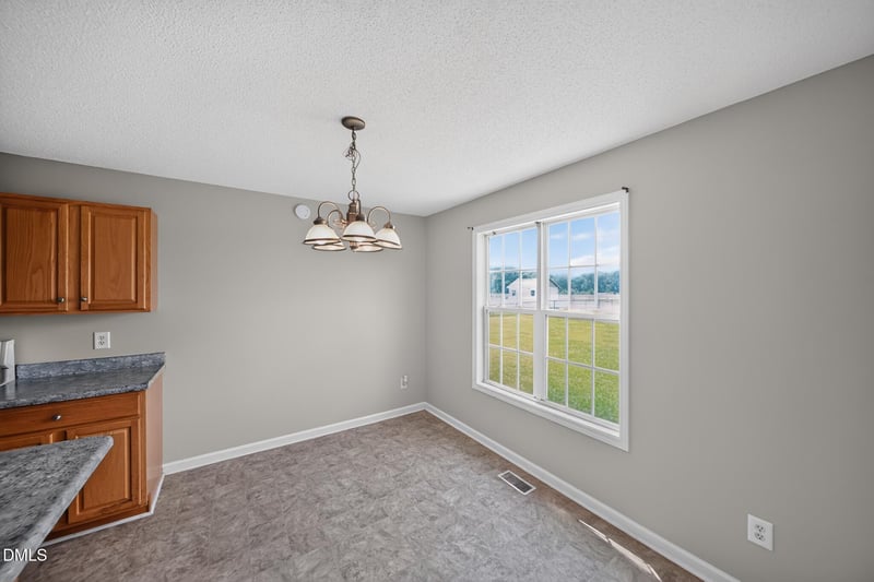 64 Jewel Ln, Four Oaks, NC 27524