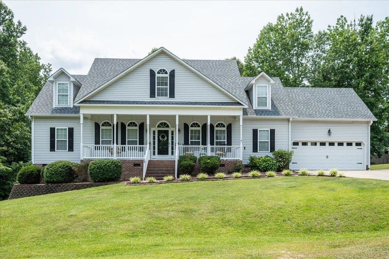 64 Keller Dr, Clayton, NC 27520