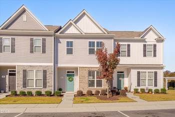 64 Liam St, Clayton, NC 27520