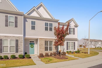 64 Liam St, Clayton, NC 27520