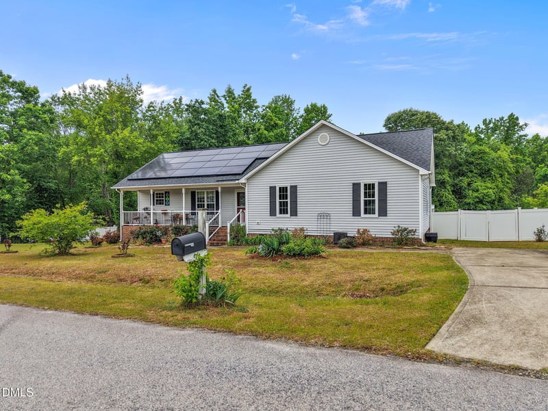 64 Marie Ct, Willow Springs, NC 27592