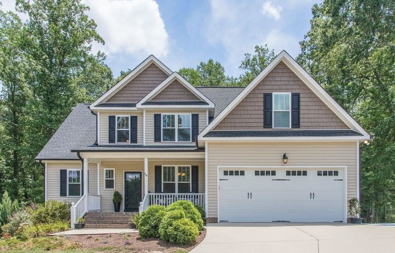 64 Oak Vine Cir, Clayton, NC 27527