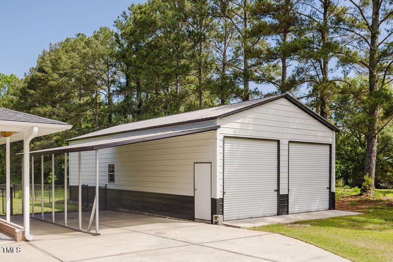64 Red House Rd, Smithfield, NC 27577