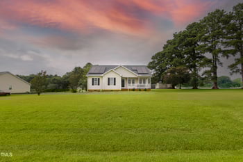 64 Sherman Rd, Fuquay Varina, NC 27526