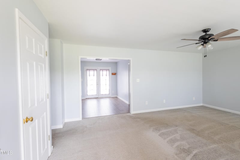 64 Sherman Rd, Fuquay Varina, NC 27526