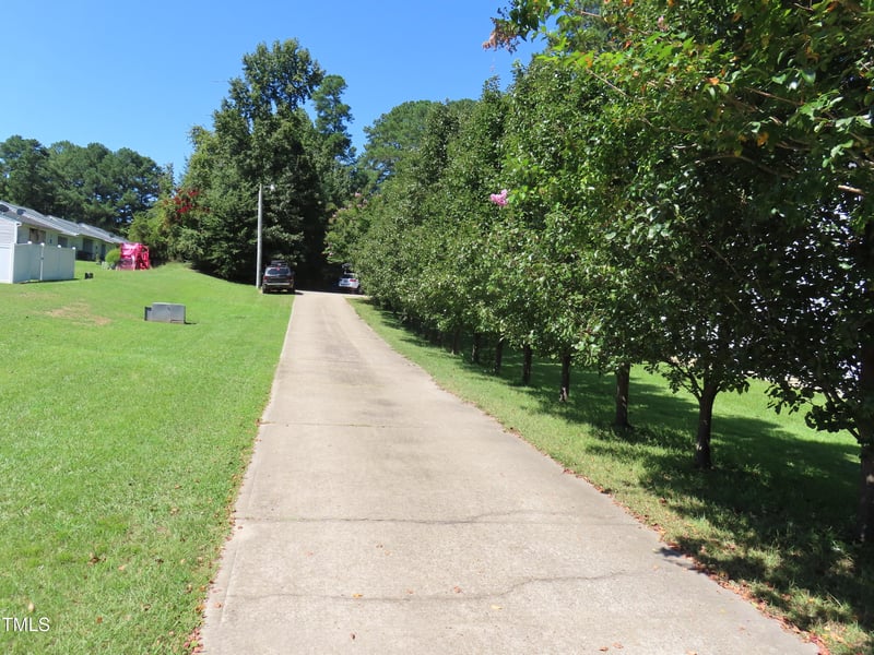 64 Sussex Dr, Smithfield, NC 27577