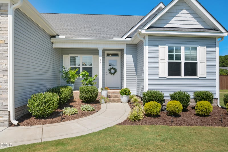 64 Tarheel Landing Dr, Benson, NC 27504