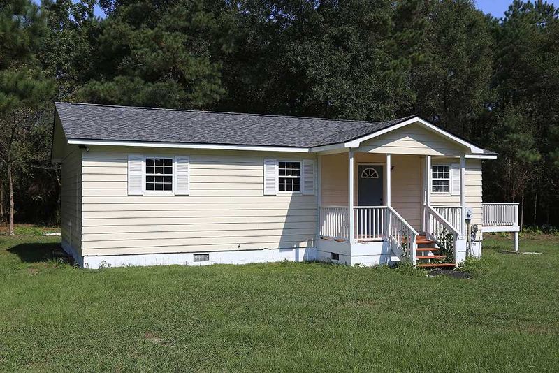 64 Weeping Willow Ln, Lillington, NC 27546