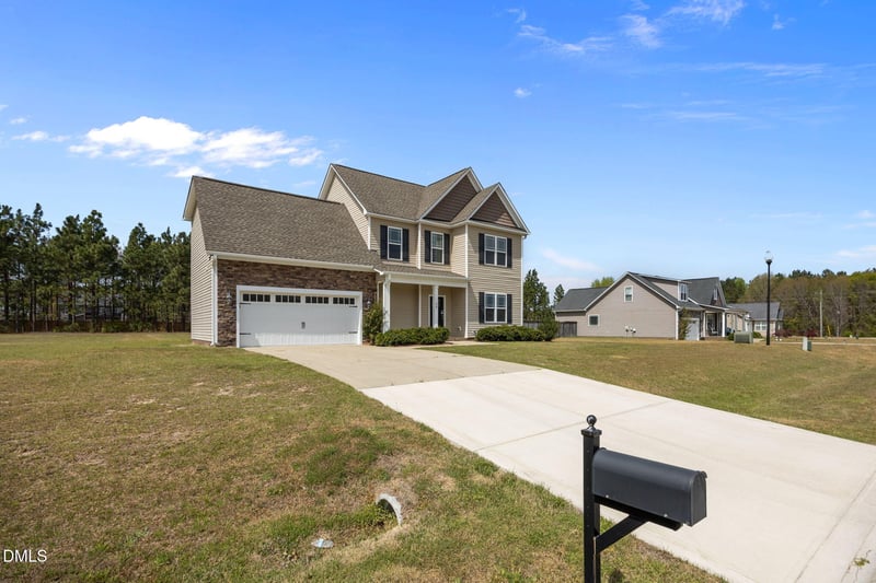 64 Widgeon Way, Lillington, NC 27546