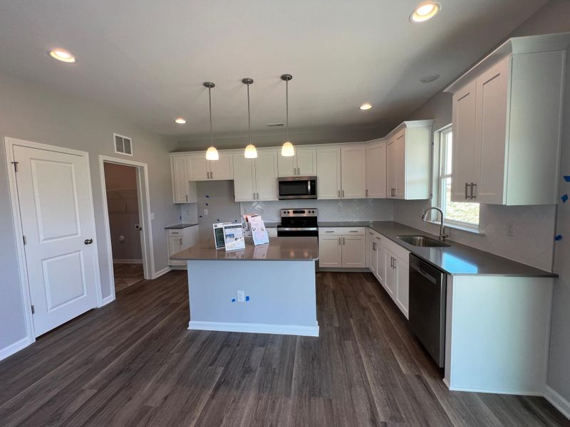 64 Wolf Ridge Ct, Willow Springs, NC 27592