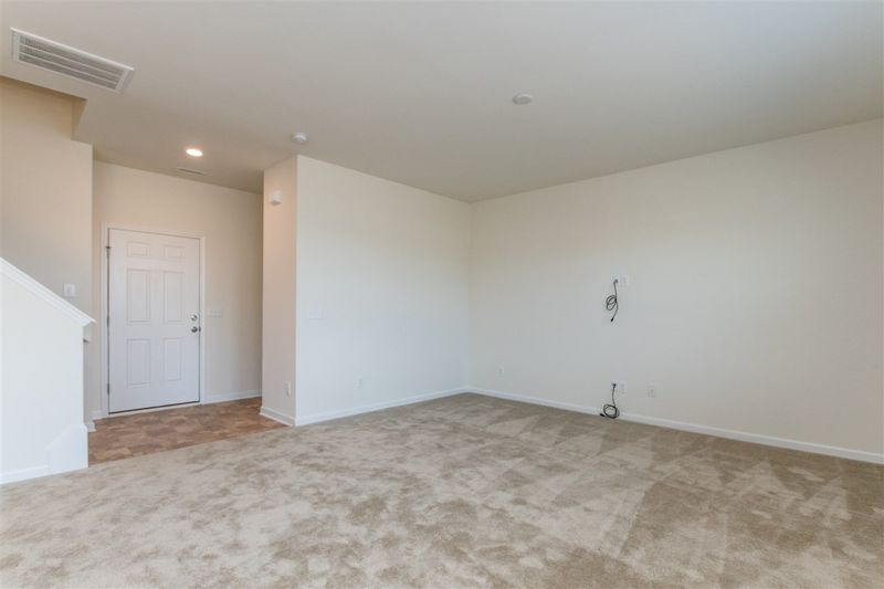 64 Yadkin St, Clayton, NC 27520
