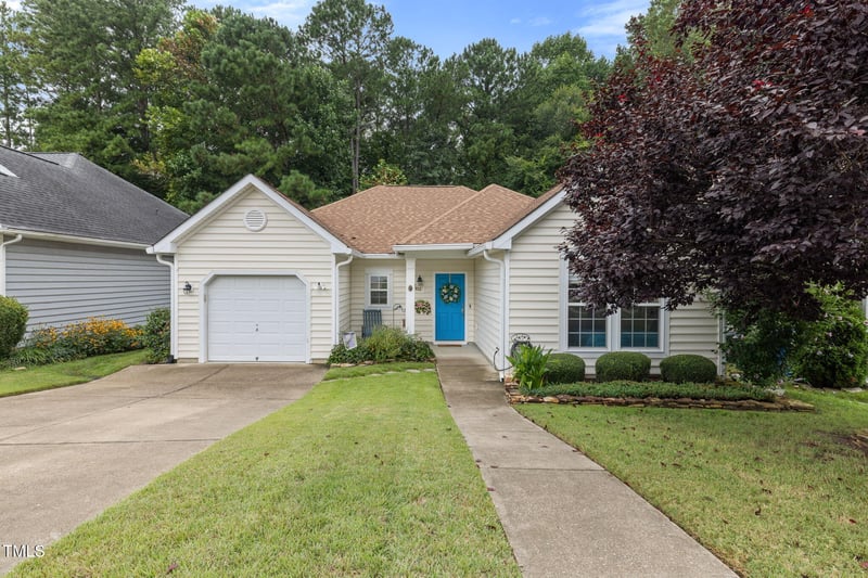 640 Ashbrittle Dr, Rolesville, NC 27571