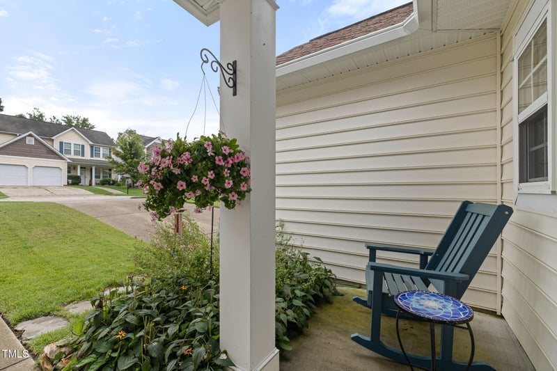 640 Ashbrittle Dr, Rolesville, NC 27571