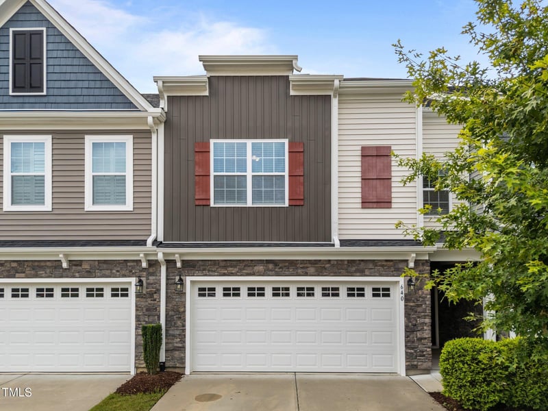 640 Barneswyck Dr, Fuquay Varina, NC 27526
