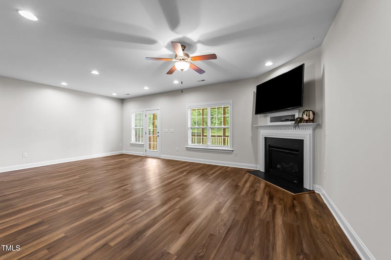 640 Barneswyck Dr, Fuquay Varina, NC 27526