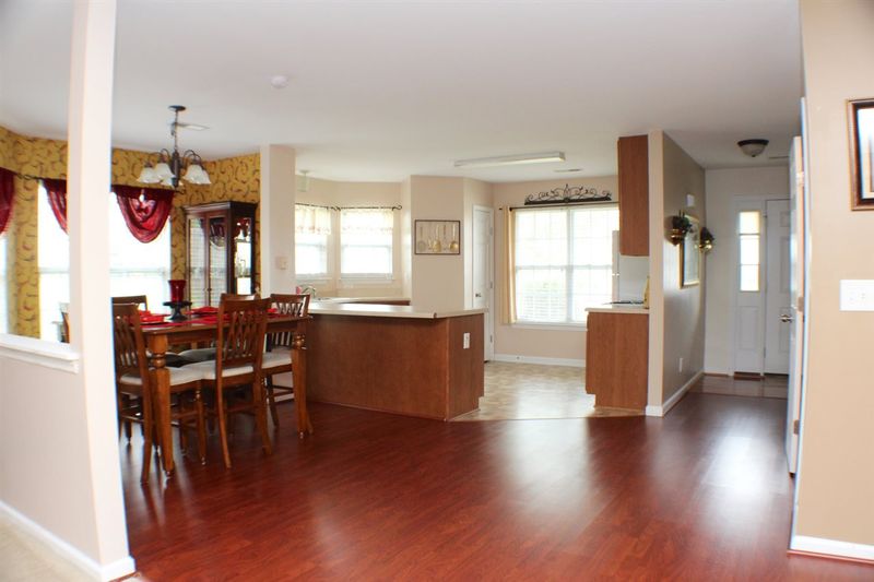 640 Brassfield Dr, Burlington, NC 27215