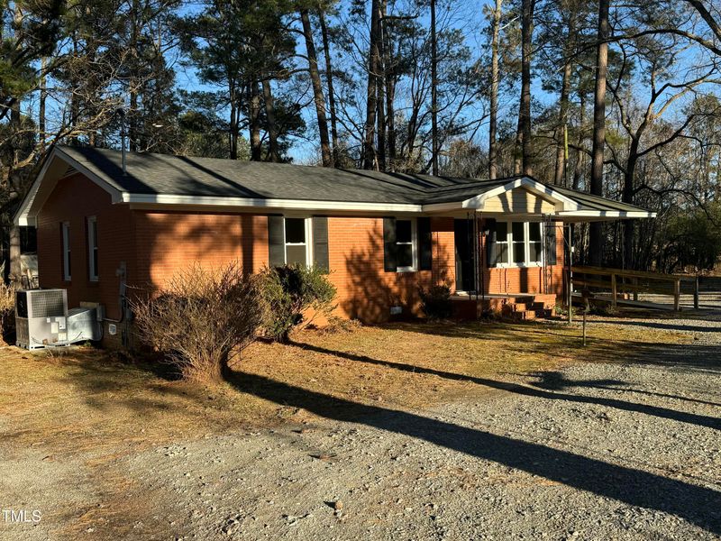 640 Crocker Rd, Smithfield, NC 27577