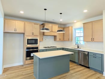 640 Helping Horse Ln, Wendell, NC 27591