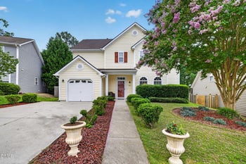 640 Long Melford Dr, Rolesville, NC 27571