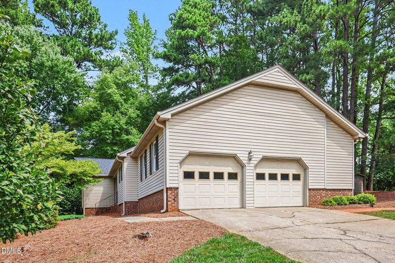 6400 Dresden Ln, Raleigh, NC 27612