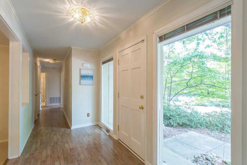 6400 Lakeland Dr, Raleigh, NC 27612